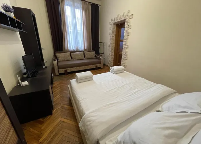 Avangard Park і Apartamento